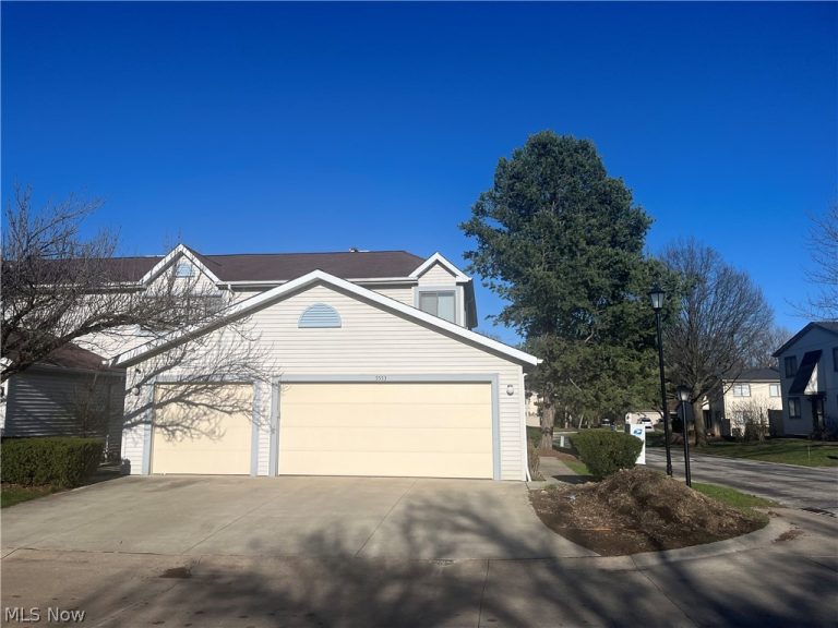 5553 Windrush Court, Parma, OH, 44134