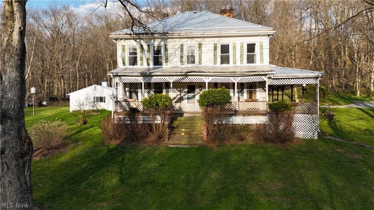 1079 County Road 60, Bergholz, OH - Photo 4