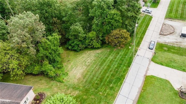 38 Wildwood Circle, Parkersburg, WV - Photo 3