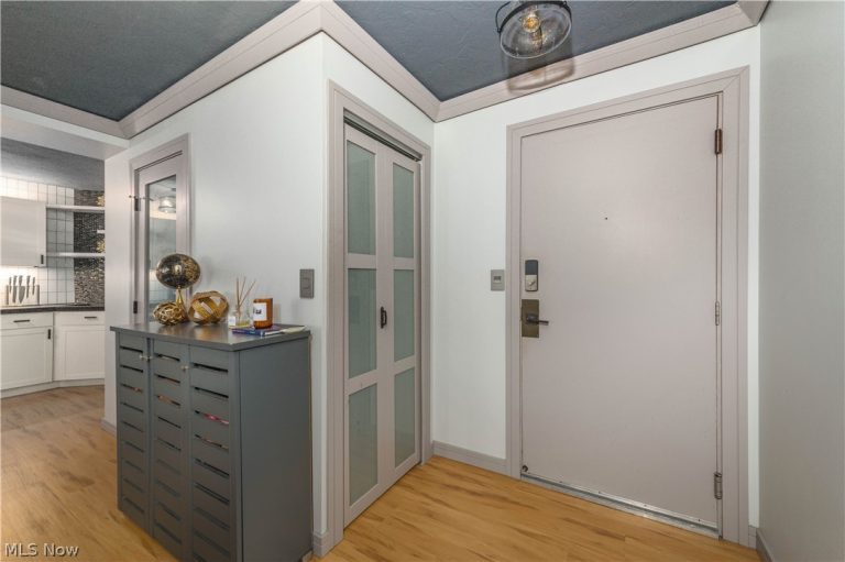 12550 Lake Avenue #201, Lakewood, OH - Photo 4