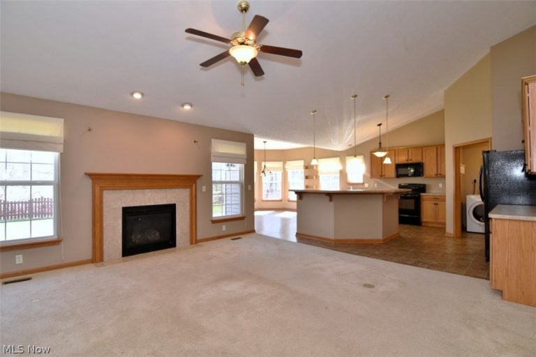 8337 Burlington Drive, North Ridgeville, OH - Photo 2