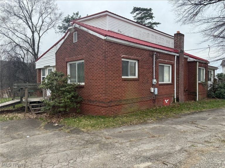 410 Palissey Street, East Liverpool, OH - Photo 5