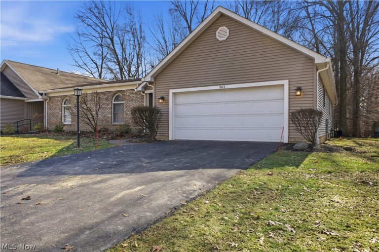 361 Hilltop Boulevard, Canfield, OH, 44406