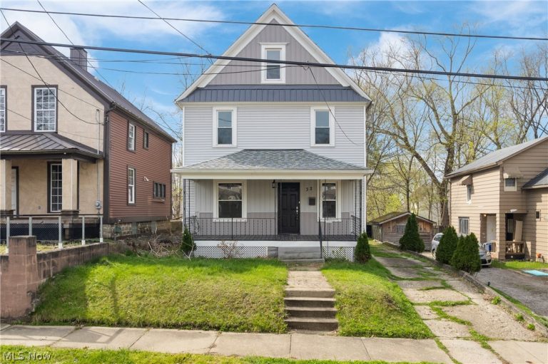 32 Penfield Avenue, Akron, OH - Photo 3