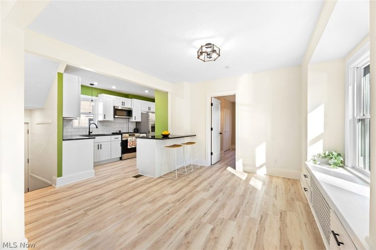 1933 10th Street, Cuyahoga Falls, OH - Photo 5