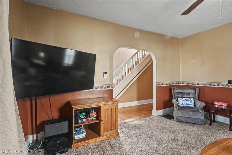 211 Center Street, Bucyrus, OH - Photo 5