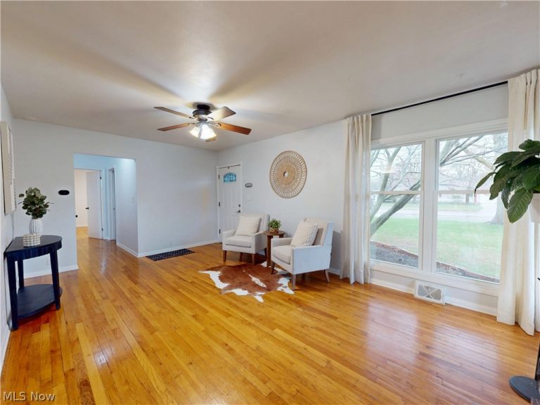 162 Leavitt Road, Amherst, OH - Photo 5