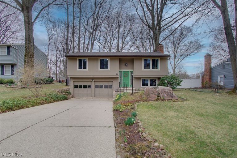 95 Oakhurst Drive, Munroe Falls, OH, 44262