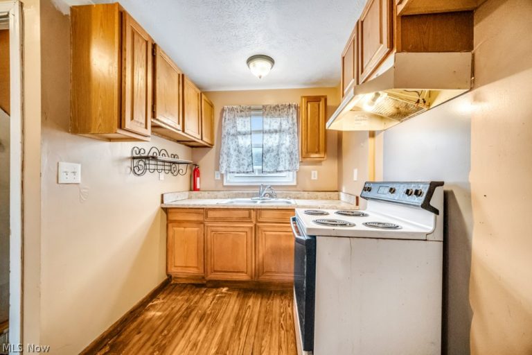 604 Walton Street, Ravenna, OH - Photo 5