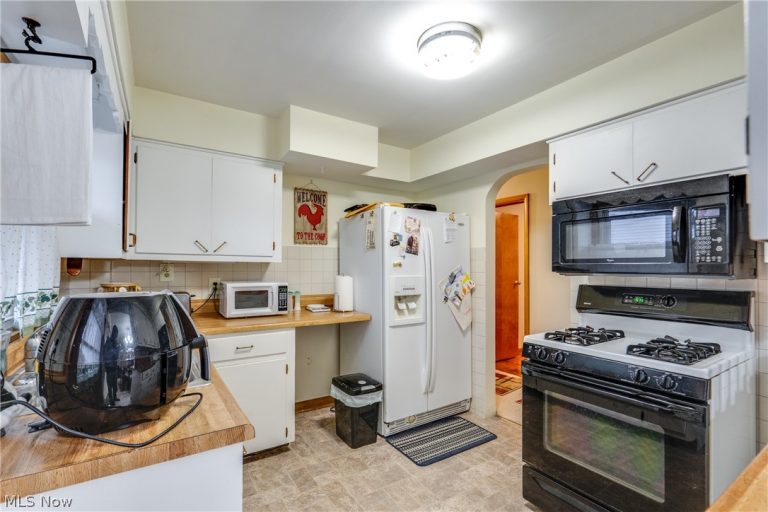 73 Kline Avenue, Mogadore, OH - Photo 8