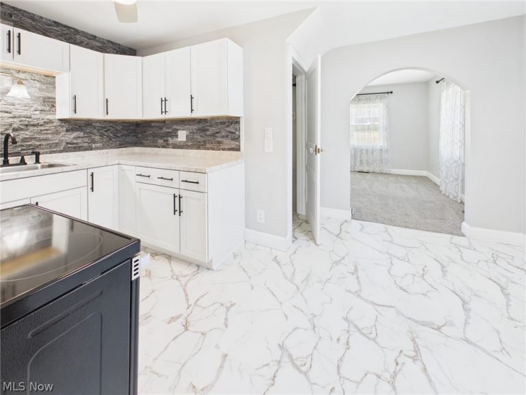 2702 Cleveland Avenue, Parkersburg, WV - Photo 4