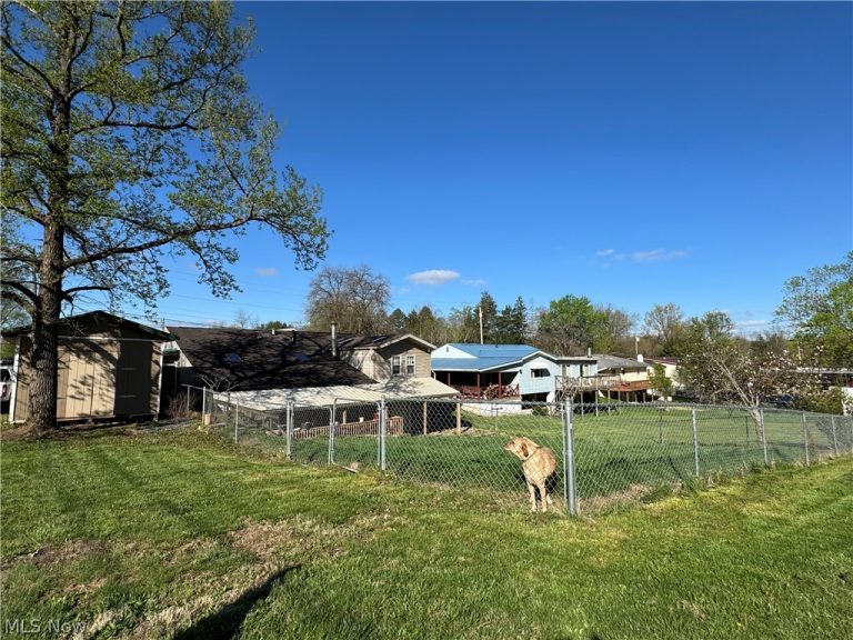 2700 Core Road, Parkersburg, WV - Photo 4