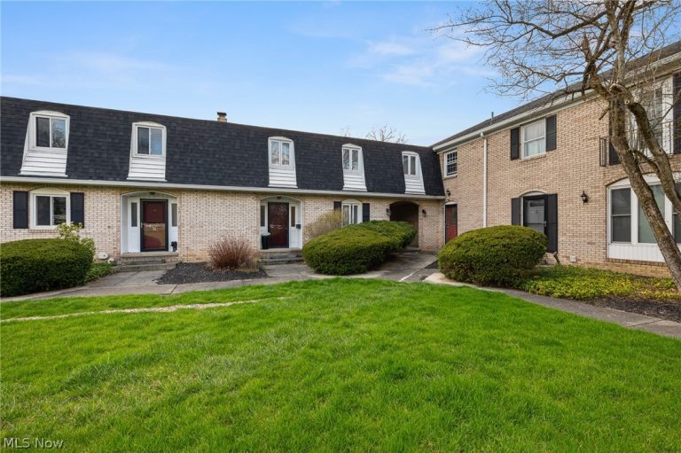 824 Chillicothe Road #5, Aurora, OH, 44202