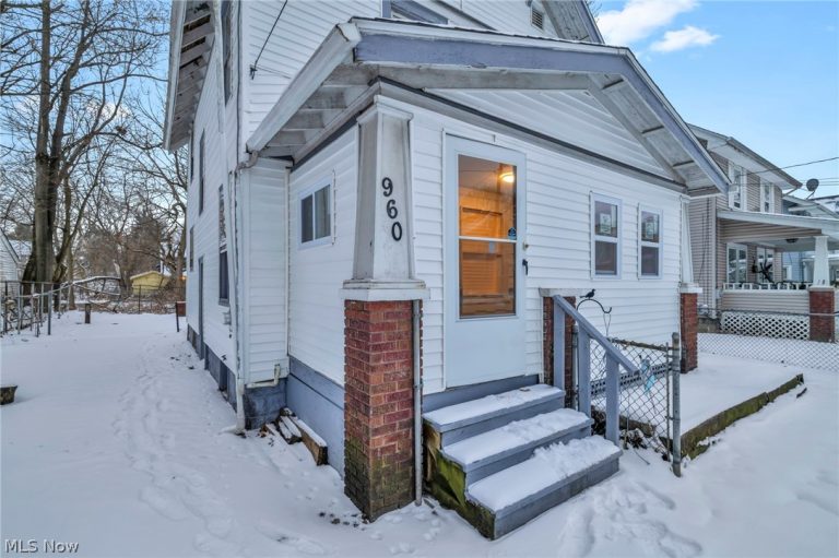 960 Whittier Avenue, Akron, OH - Photo 4
