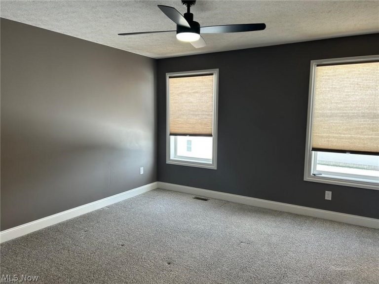 937 Crockett Circle, Canal Fulton, OH - Photo 6