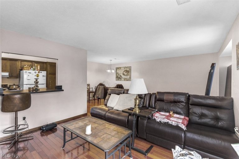 1689 Walnut Lane #5, Rocky River, OH - Photo 8