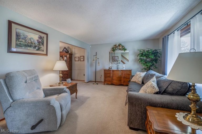 14272 Hartford Drive, Strongsville, OH - Photo 5