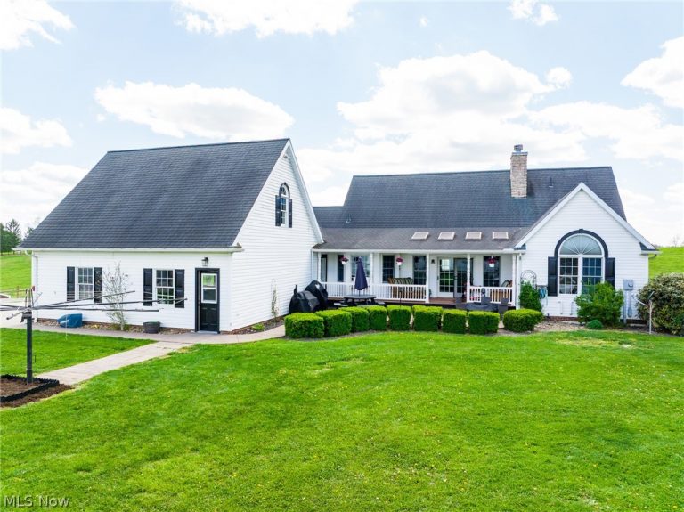2040 Wesley Chapel Road, Zanesville, OH - Photo 8