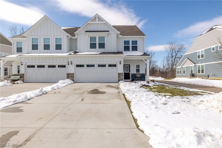 168 Lake Balaton Drive, Orange, OH - Photo 2