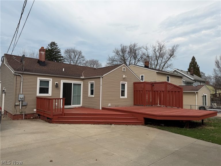 8141 Dartmoor Road, Mentor, OH - Photo 4