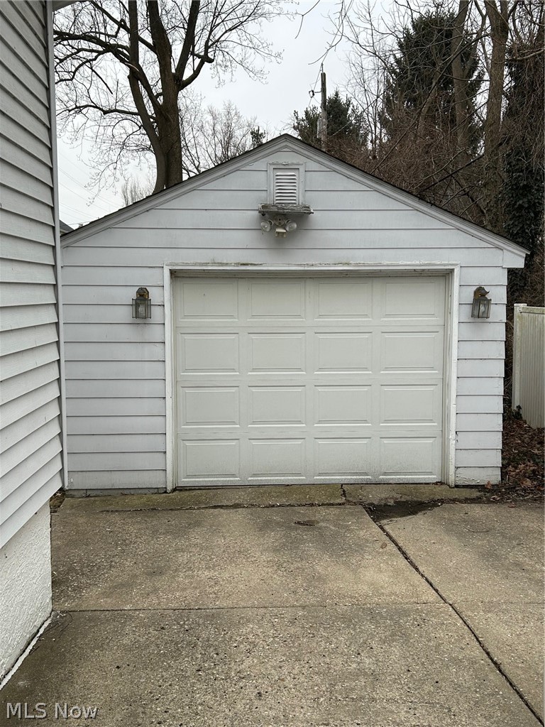 1621 Hobart Avenue, Massillon, OH - Photo 2