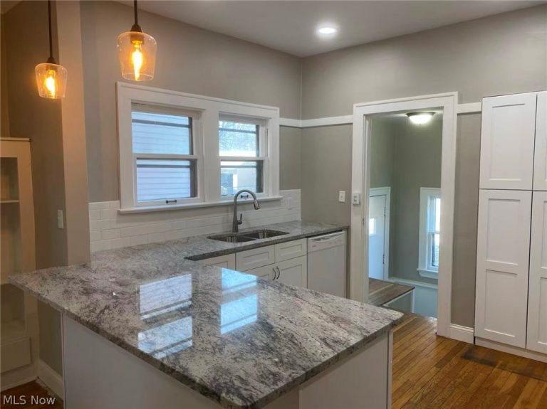 2580-2582 Colchester Road, Cleveland Heights, OH - Photo 8