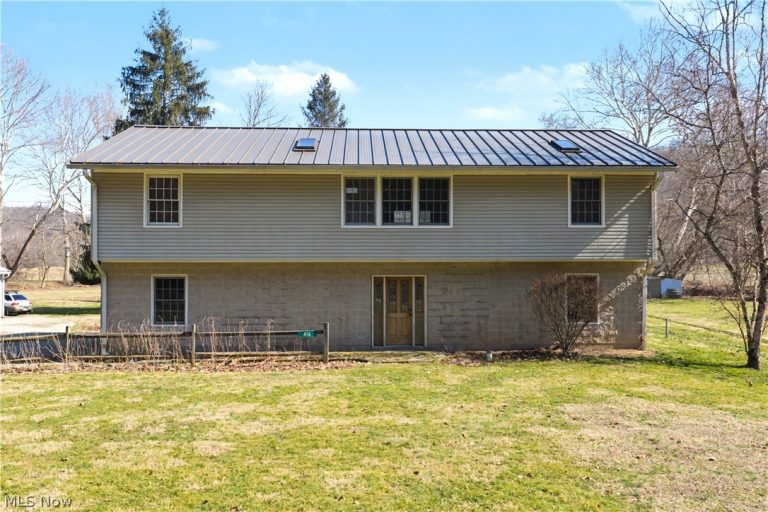 416 Babcock Road, Beverly, OH - Photo 2