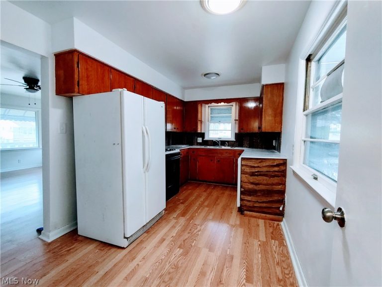 600 Eastland Avenue, Akron, OH - Photo 5