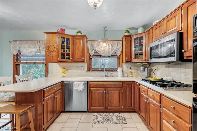 204 Edna Street, Poland, OH - Photo 8