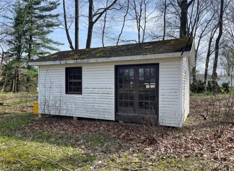 425 Laurel Street, Liberty, OH - Photo 6