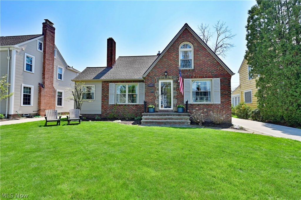 19687 Laurel Avenue, Rocky River, OH