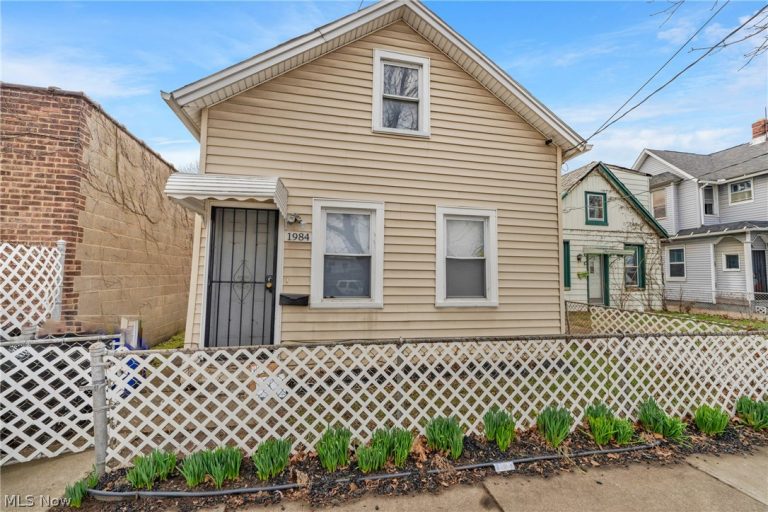 1984 52 Street, Cleveland, OH - Photo 2