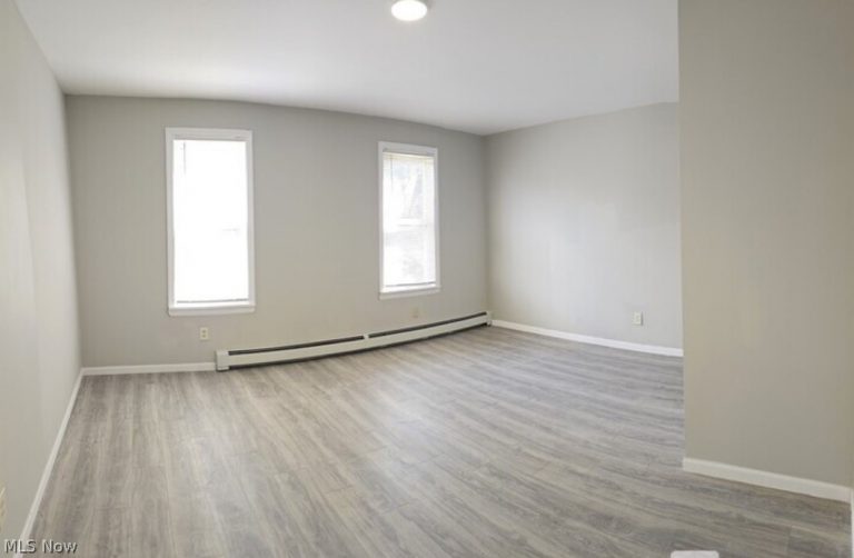 3010 Daisy Avenue #Up, Cleveland, OH - Photo 2