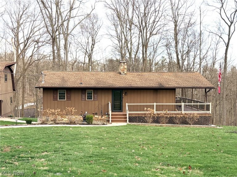 2650 Constance Drive, Millersburg, OH - Photo 2