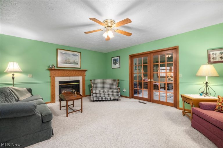 856 Tappan Circle, Vermilion, OH - Photo 8