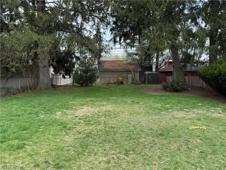 4601 221st Street, Fairview Park, OH - Photo 5