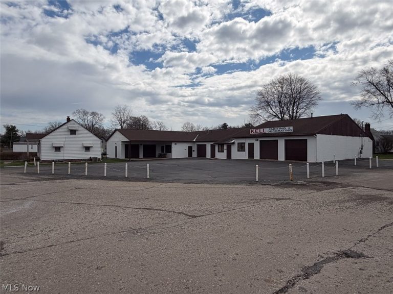 2202 31st Street, Canton, OH - Photo 2