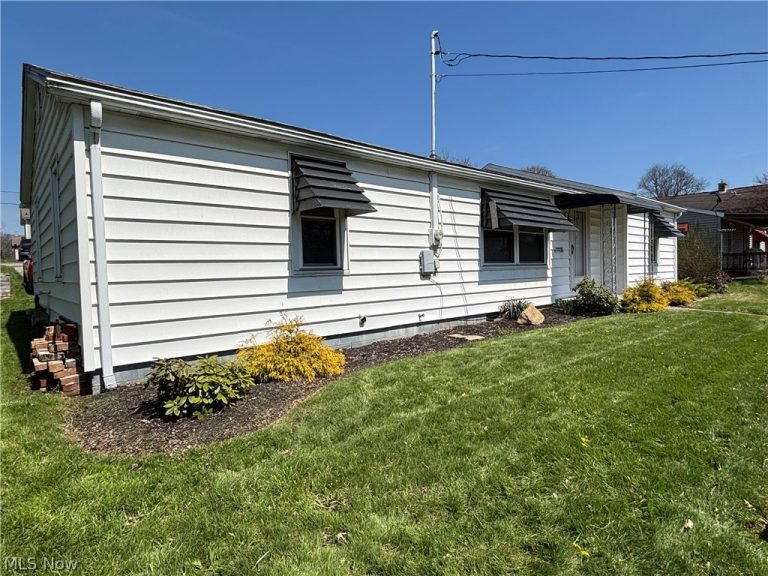 486 Clark Street, East Palestine, OH - Photo 2