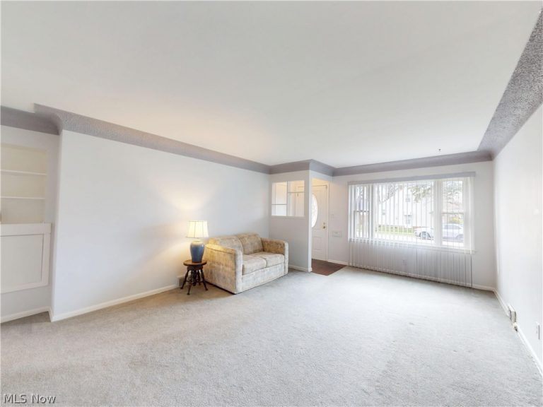 26361 Elinore Avenue, Euclid, OH - Photo 5