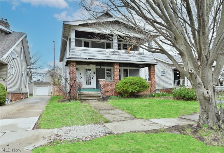 2131 Wascana Avenue, Lakewood, OH, 44107