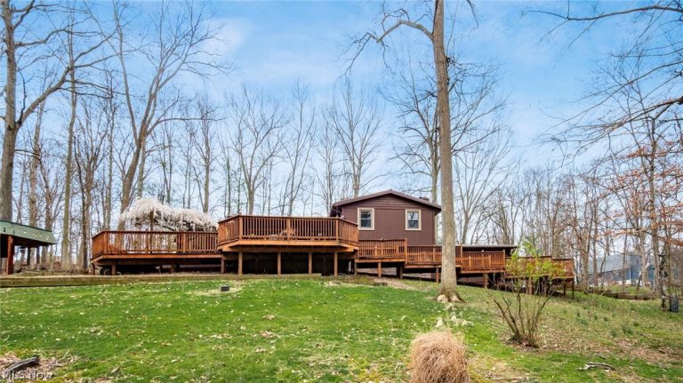 2930 Tarkman Drive, Nashport, OH - Photo 3