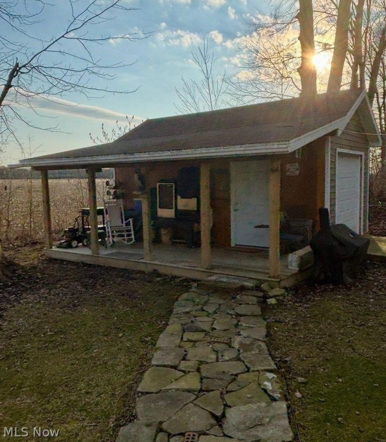 889 Long Shadow Lane, Roaming Shores, OH - Photo 3