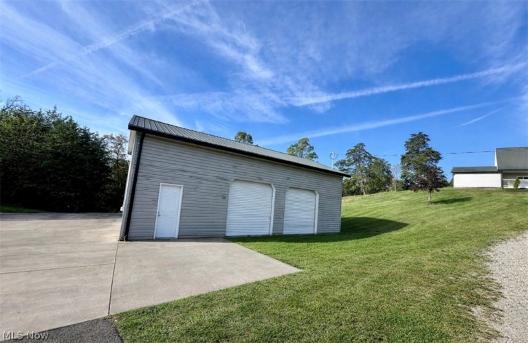 1556 Mcgill Road, Vincent, OH - Photo 5