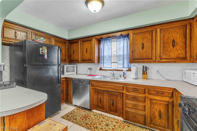 160 Rockdale Avenue, Youngstown, OH - Photo 5