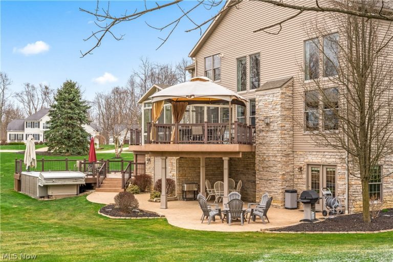 4242 Tall Trees Trail, Medina, OH - Photo 8