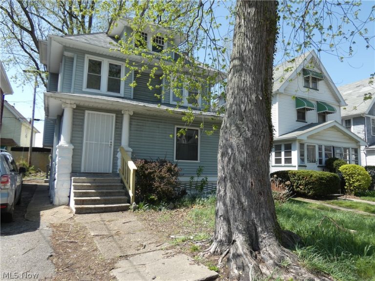 462 109th Street, Cleveland, OH - Photo 2