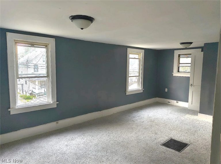 877 Hammel Street, Akron, OH - Photo 3