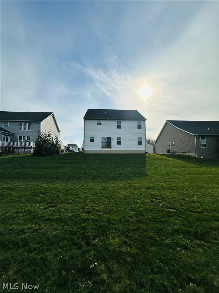 8721 Summer Wind Lane, Mentor, OH - Photo 4