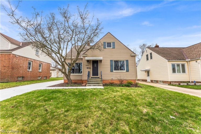 4186 Lambert Road, South Euclid, OH - Photo 2