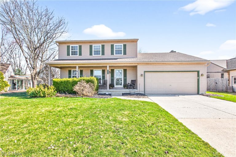 127 Cumberland Court, Elyria, OH - Photo 2
